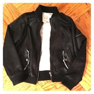 Chaser brand sterling bomber